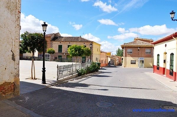 Plaza Mayor 3a Plaza mayor de Vezdemarbán 3a