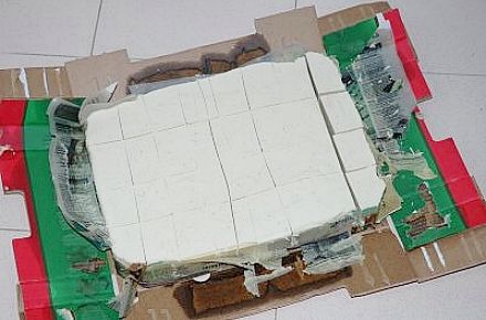 Tradiciones hacer jabón, cortar jabón. Tradiciones hacer jabón casero, resultado.